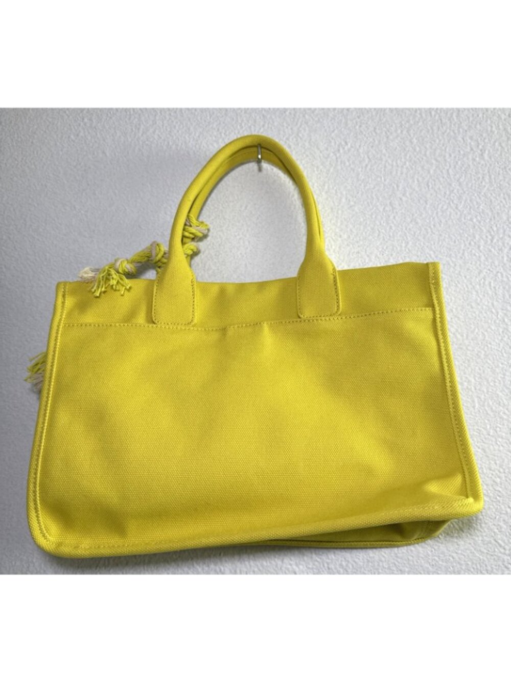 Vince Camuto Orla Chartreuse Tasseled Canvas Women's Large Tote Carryall Bag EUC - Picture 3 of 10